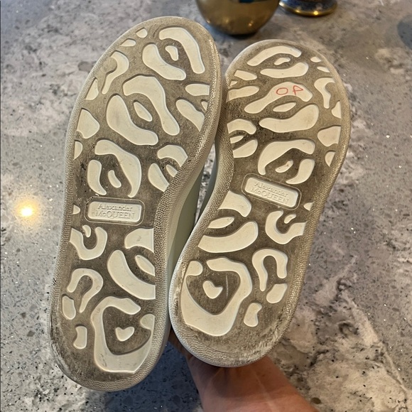 Alexander McQueen Oversized Sneakers White Black Suede Heel – Size 37 - Picture 10 of 10